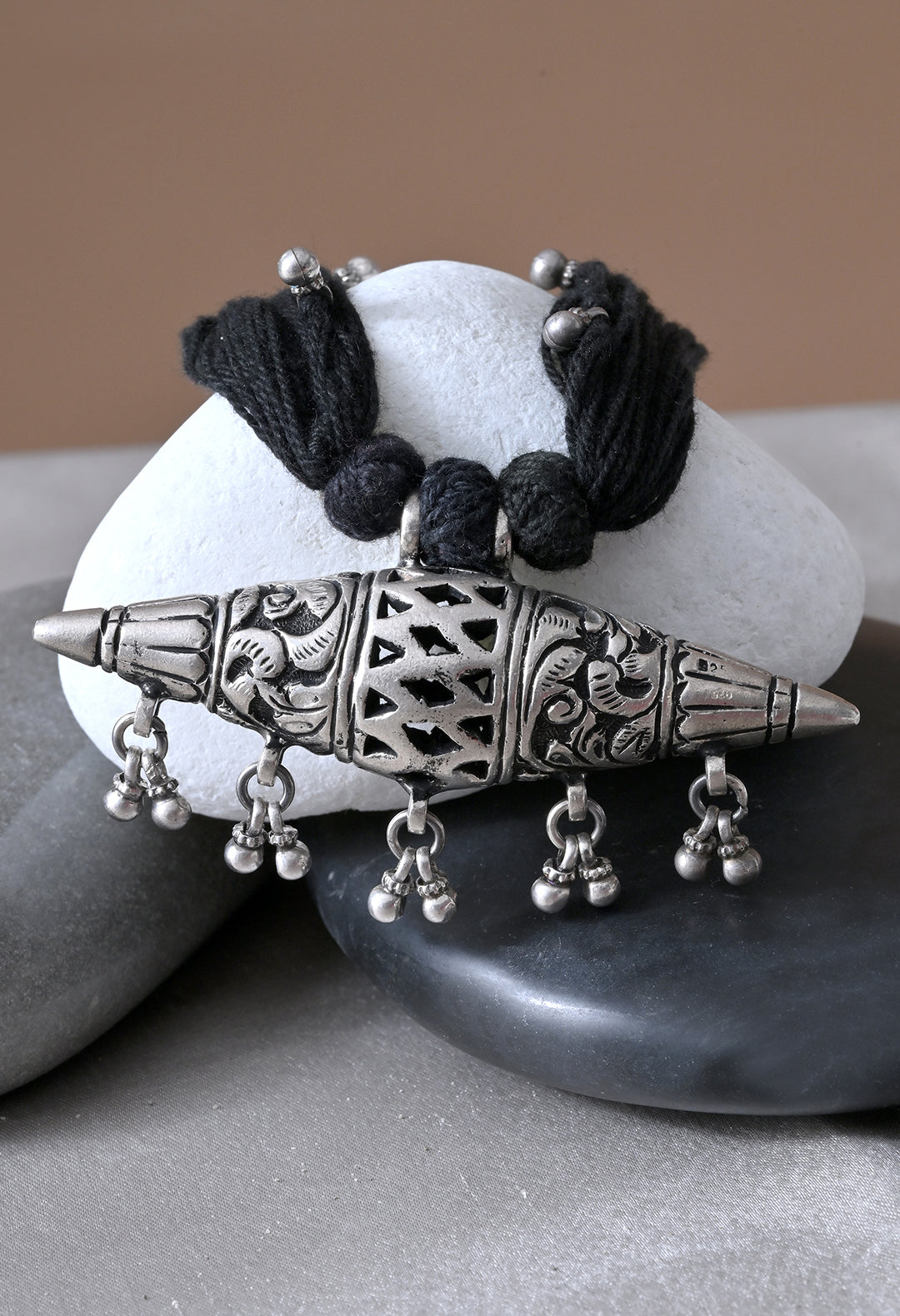 Kundan Kalash Necklace