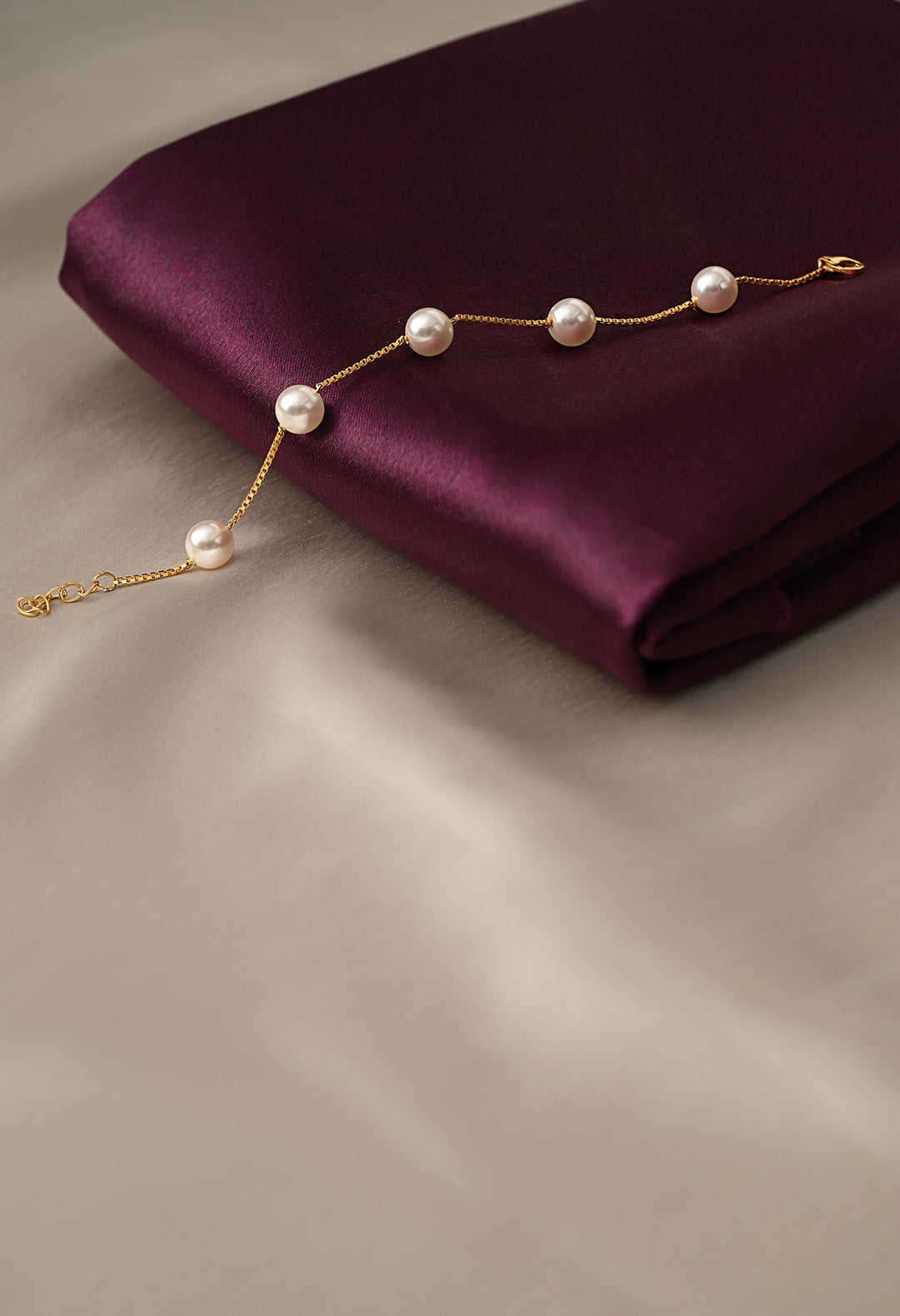 Pearl Line Bracelet